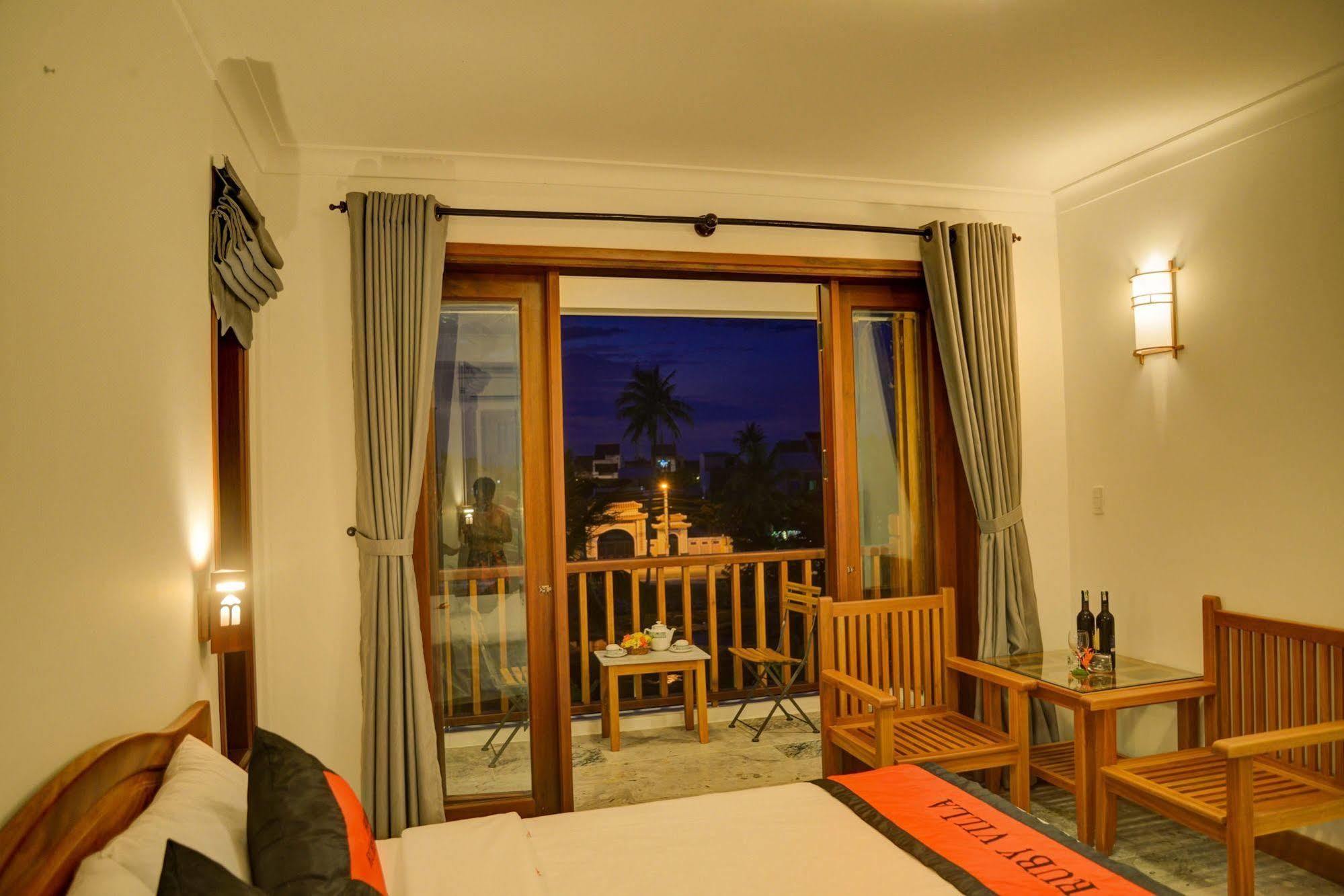 Ruby Hotel Хоян Екстер'єр фото