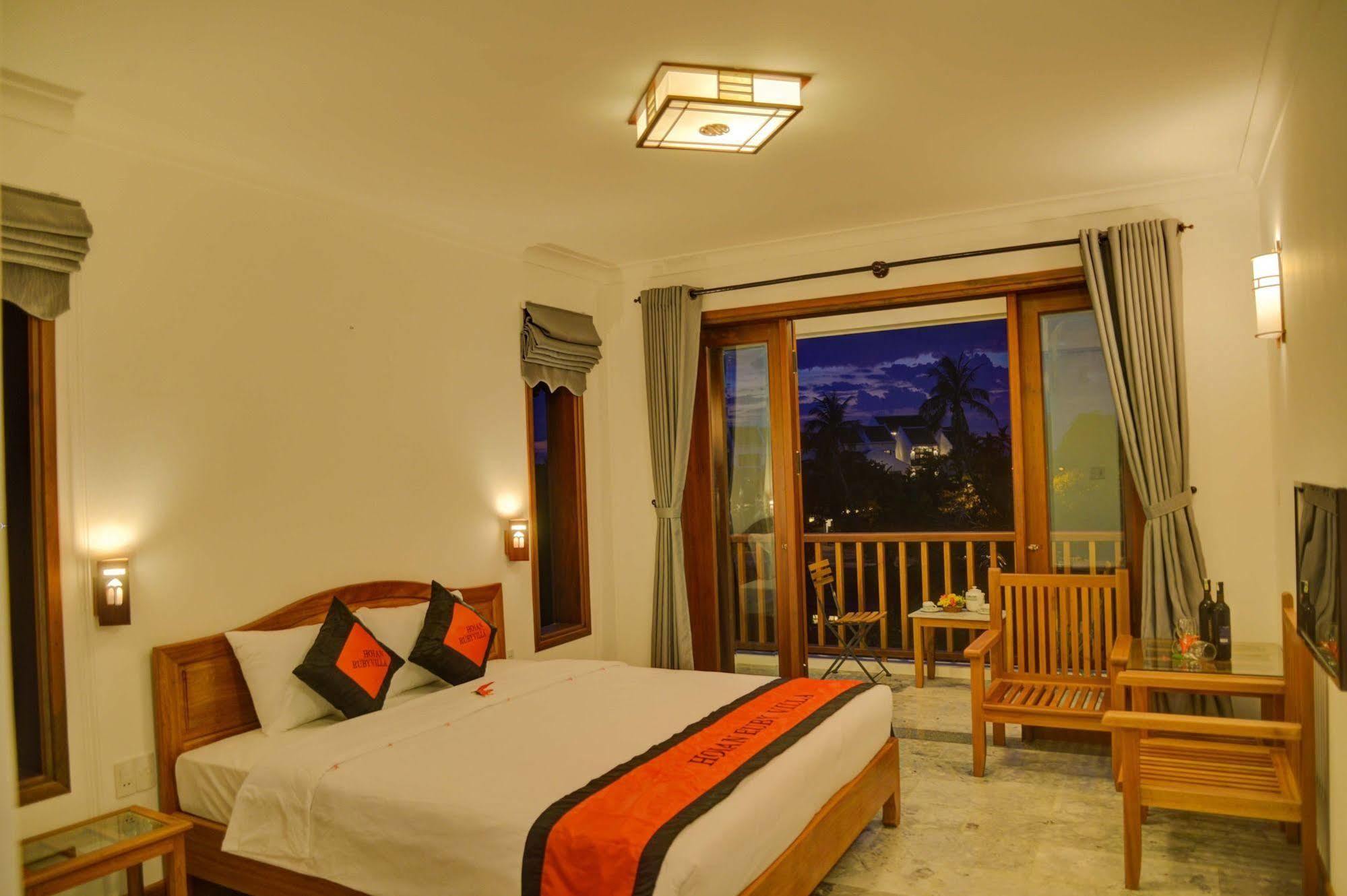 Ruby Hotel Хоян Екстер'єр фото